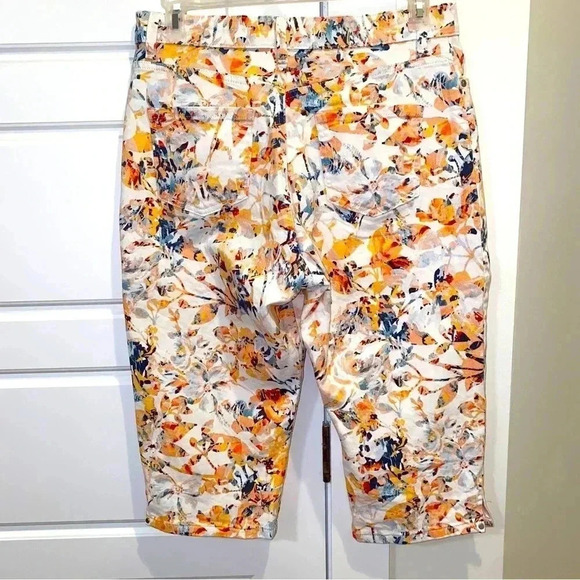 Gloria Vanderbilt Amanda Capris Size 12 Petite Flowers White Peachy - Picture 4 of 12